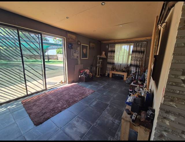 4 BEDROOM HOUSE FOR SALE IN SONLAND PARK